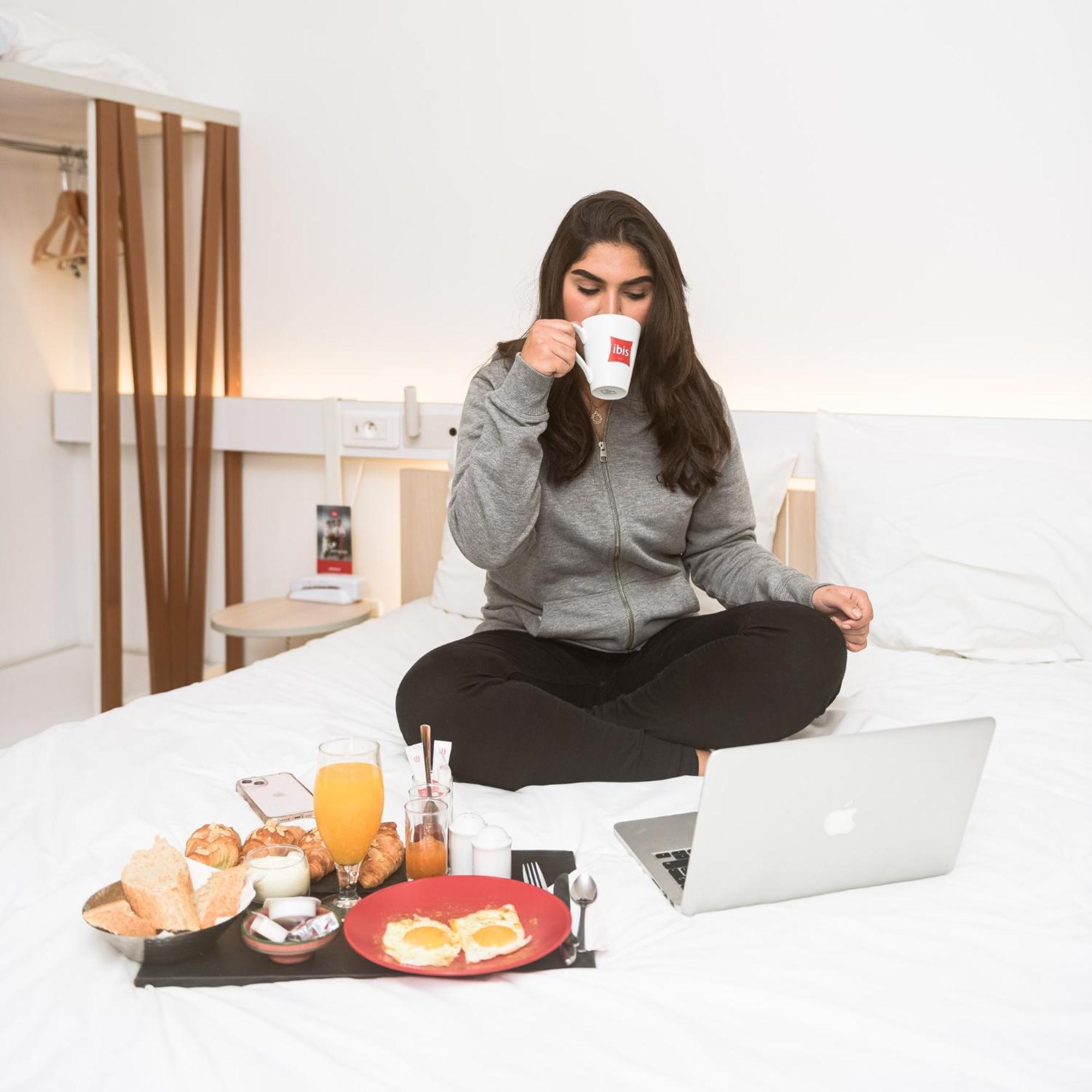 Ibis Abdelmoumen Casa Centre Hotel Казабланка Екстериор снимка
