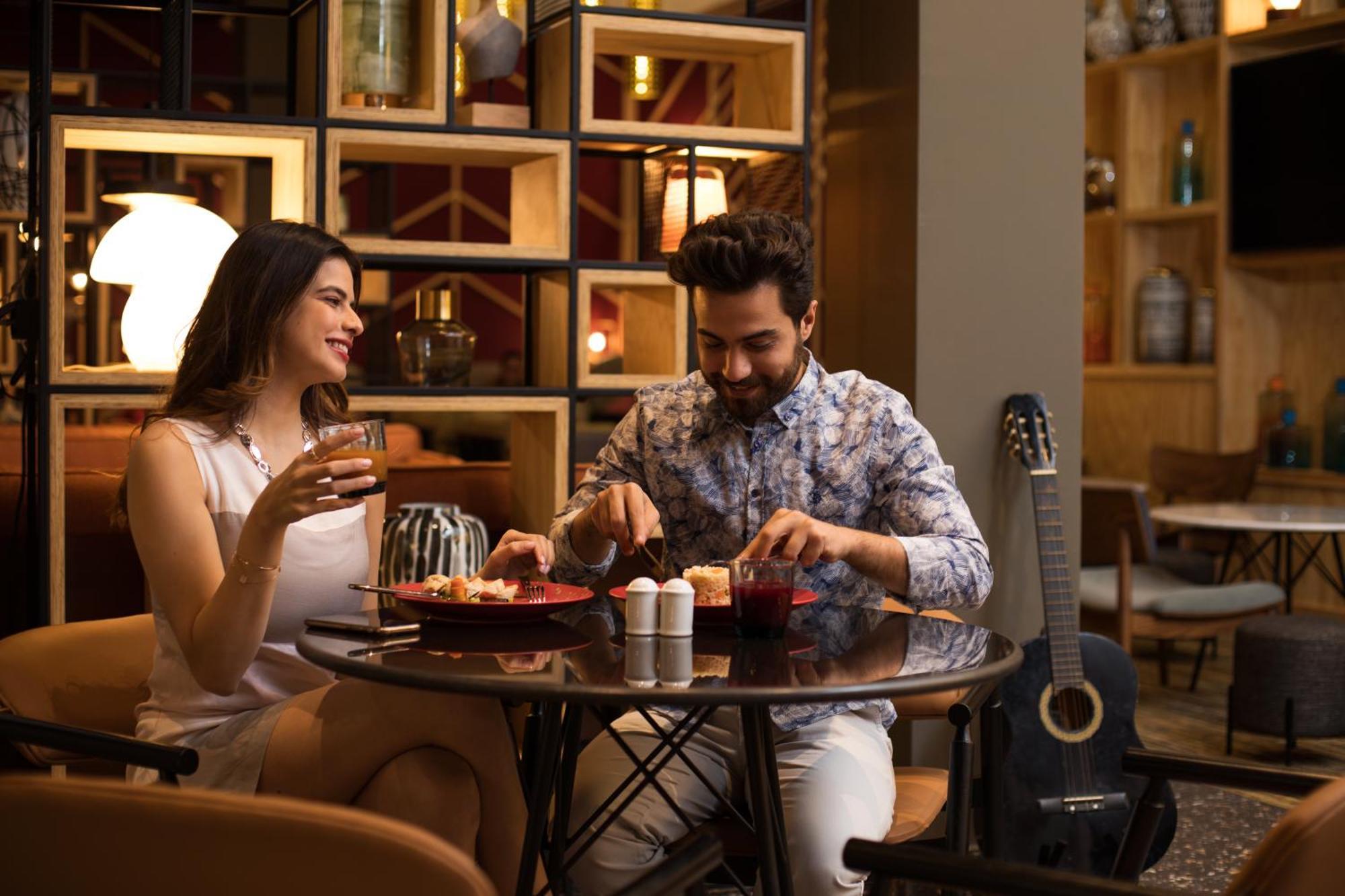 Ibis Abdelmoumen Casa Centre Hotel Казабланка Екстериор снимка