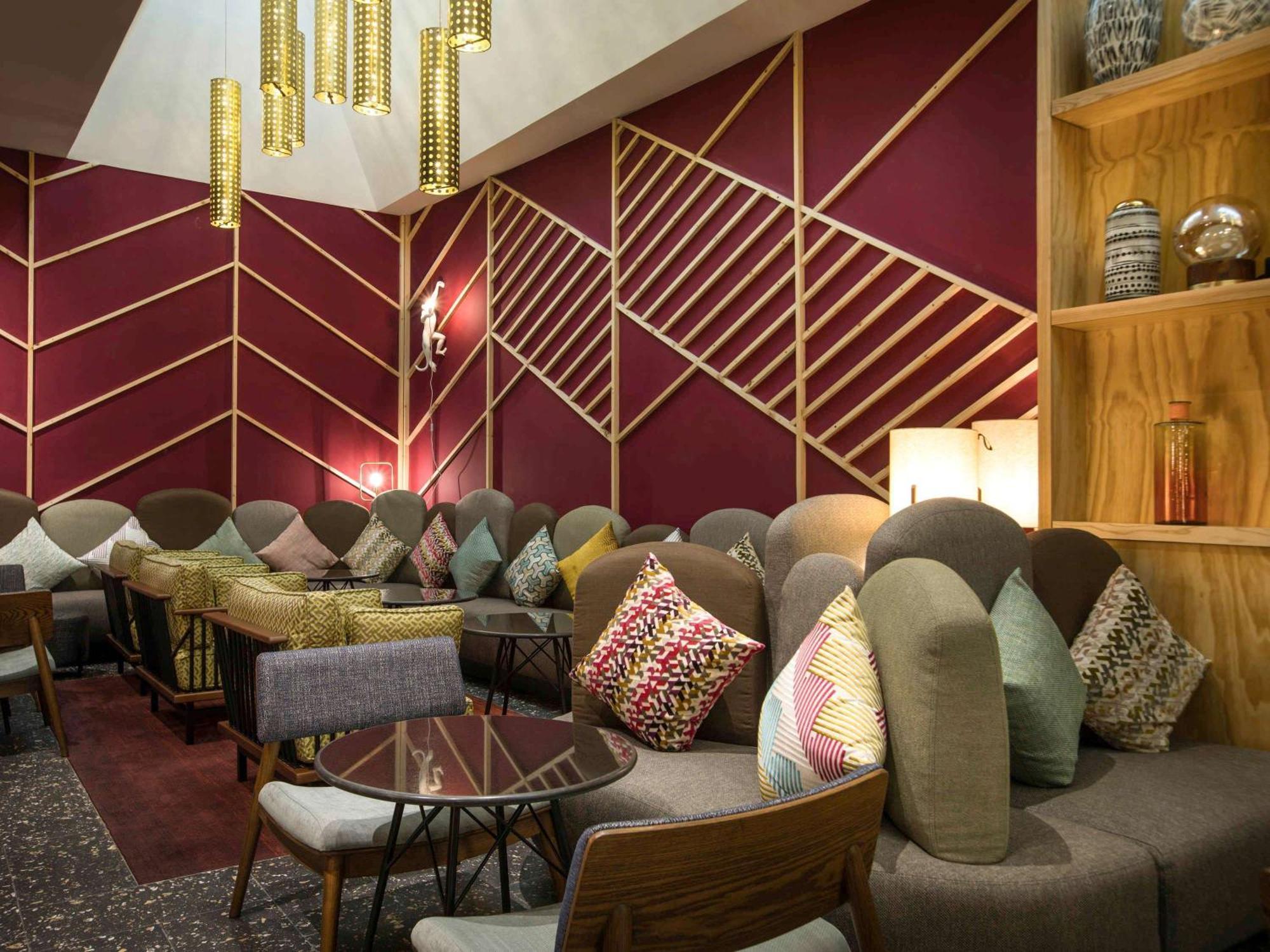 Ibis Abdelmoumen Casa Centre Hotel Казабланка Екстериор снимка