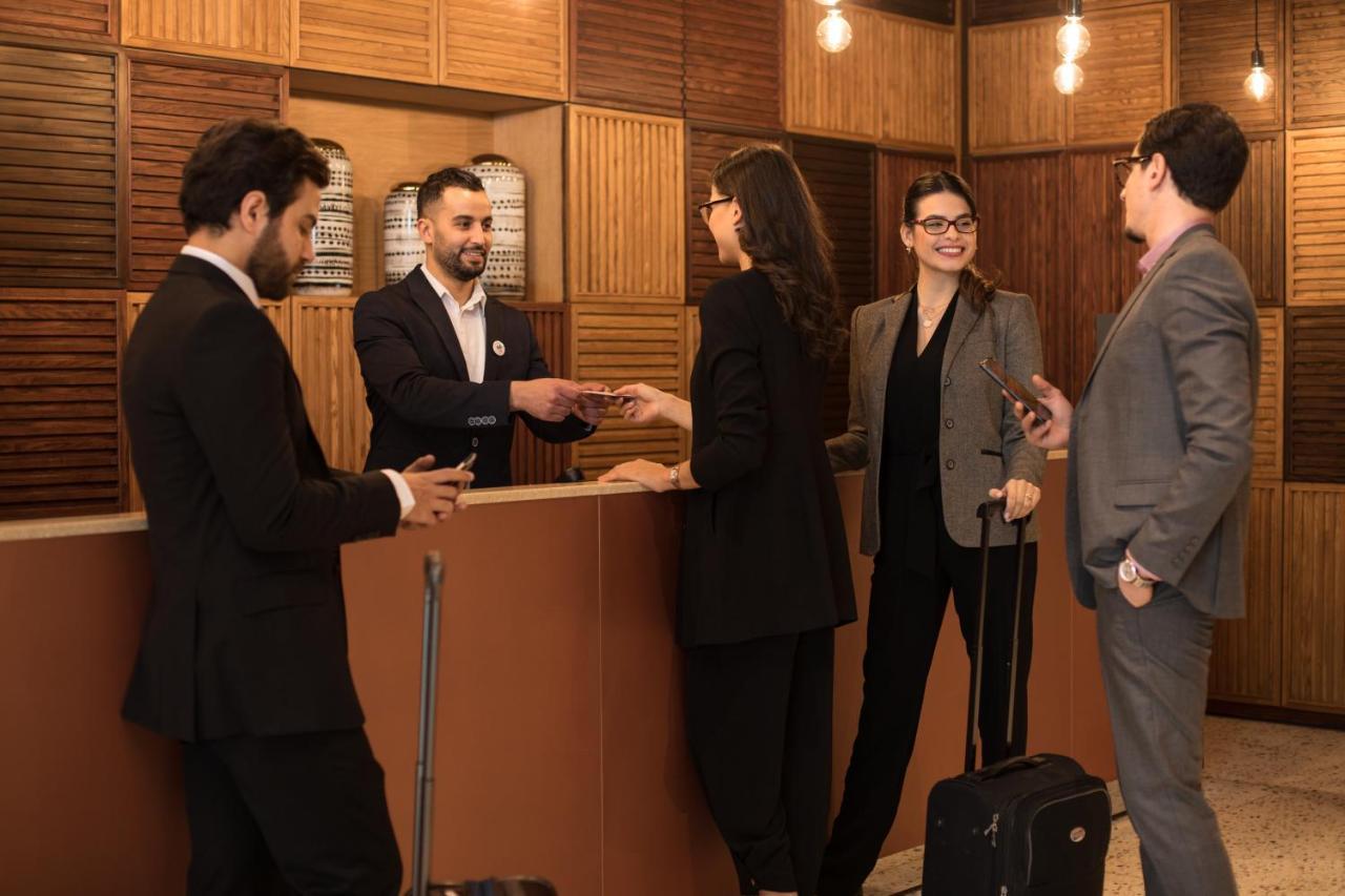 Ibis Abdelmoumen Casa Centre Hotel Казабланка Екстериор снимка